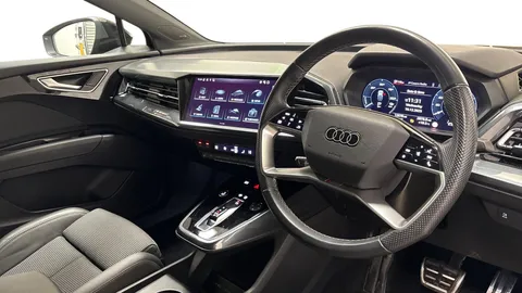 6 of 10 for Audi Q4 e-tron Q4 Sportback S line 40 e-tron 150,00 kW