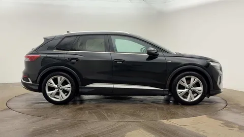 4 of 10 for Audi Q4 e-tron Q4 S line 35 e-tron 125,00 kW