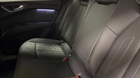 8 of 11 for Audi Q4 e-tron 40 S line Auto 5dr 82kWh