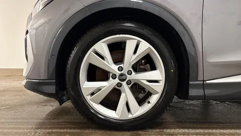 6 of 10 for Audi Q4 e-tron Q4 Sportback S line 40 e-tron 150,00 kW