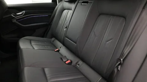 8 of 10 for Audi e-tron 50 Technik Auto quattro 5dr 71.2kWh