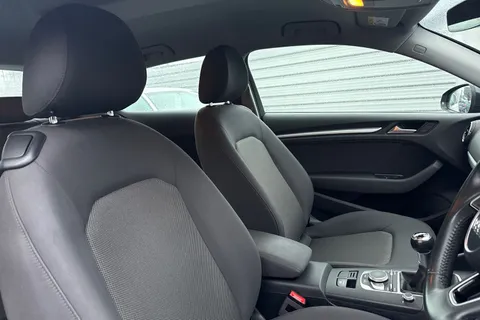 EO67MZT Audi A3 1.5 TFSI CoD SE Euro 6 (s/s) 3dr Thumbnail #25