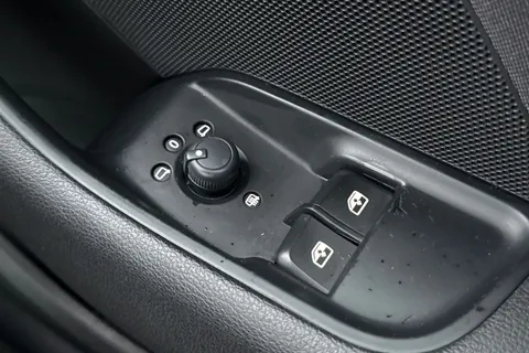 EO67MZT Audi A3 1.5 TFSI CoD SE Euro 6 (s/s) 3dr Thumbnail #35