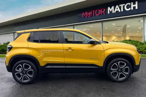 WG74UUE Jeep Avenger 1.2 e-Hybrid Summit e-DCT Euro 6 (s/s) 5dr Thumbnail #4