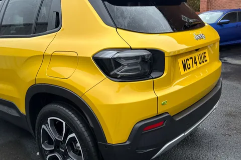 WG74UUE Jeep Avenger 1.2 e-Hybrid Summit e-DCT Euro 6 (s/s) 5dr Thumbnail #8