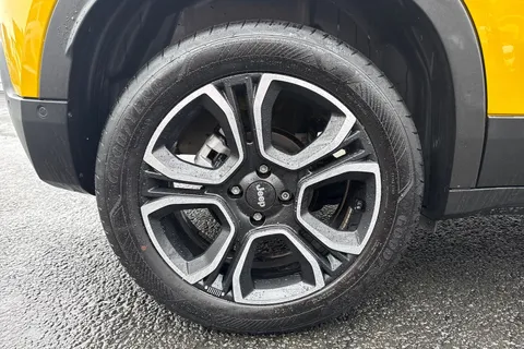 WG74UUE Jeep Avenger 1.2 e-Hybrid Summit e-DCT Euro 6 (s/s) 5dr Thumbnail #10