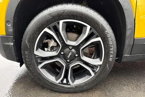 WG74UUE Jeep Avenger 1.2 e-Hybrid Summit e-DCT Euro 6 (s/s) 5dr Thumbnail #11