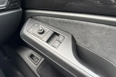 KR25OKD Volkswagen Id.7 210kW Match Pro 77kWh⭐20''Montreal'  Alloys| Interior Pack | Exterior Pack Thumbnail #22