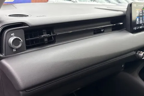 MV72URB Honda HR-V 1.5 eHEV Elegance 5dr CVT Thumbnail #31