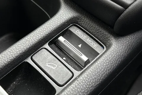 MV72URB Honda HR-V 1.5 eHEV Elegance 5dr CVT Thumbnail #46