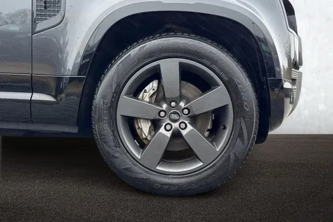 KR24EVW Land Rover Defender 110 3.0 D300 X-Dynamic HSE 5dr Thumbnail #9