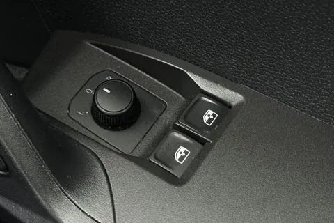 30 of 38 for SEAT Ibiza 1.0 MPI SE Technology Euro 6 (s/s) 5dr GPF