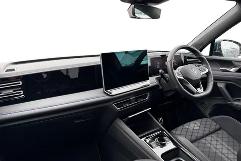 DE25VPD Volkswagen Tiguan 1.5 TSI 272 eHybrid R-Line 5dr DSG ⭐IQ Lights, Driver & Info Pack⭐ Thumbnail #10