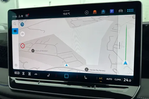 DE25VPD Volkswagen Tiguan 1.5 TSI 272 eHybrid R-Line 5dr DSG ⭐IQ Lights, Driver & Info Pack⭐ Thumbnail #13