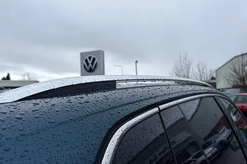 DE25VPD Volkswagen Tiguan 1.5 TSI 272 eHybrid R-Line 5dr DSG ⭐IQ Lights, Driver & Info Pack⭐ Thumbnail #29