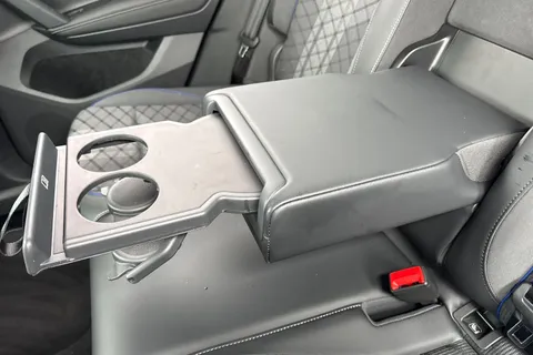 DE25VPD Volkswagen Tiguan 1.5 TSI 272 eHybrid R-Line 5dr DSG ⭐IQ Lights, Driver & Info Pack⭐ Thumbnail #40