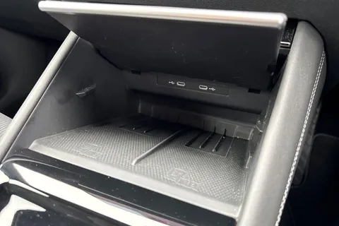 DE25VPD Volkswagen Tiguan 1.5 TSI 272 eHybrid R-Line 5dr DSG ⭐IQ Lights, Driver & Info Pack⭐ Thumbnail #43