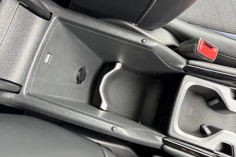 DE25VPD Volkswagen Tiguan 1.5 TSI 272 eHybrid R-Line 5dr DSG ⭐IQ Lights, Driver & Info Pack⭐ Thumbnail #45