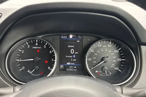 DV70VDL Nissan Qashqai 1.3 DiG-T 160 Acenta Premium 5dr DCT Thumbnail #13