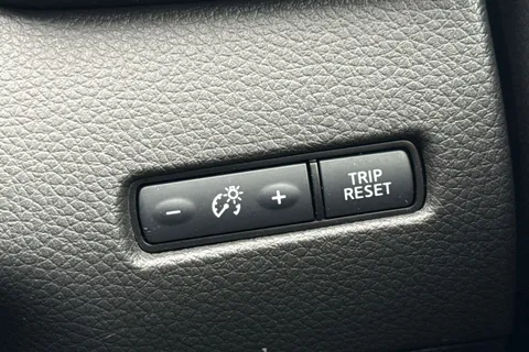 DV70VDL Nissan Qashqai 1.3 DiG-T 160 Acenta Premium 5dr DCT Thumbnail #40