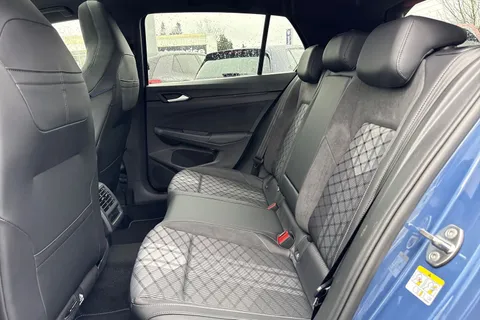  Volkswagen Golf 1.5 TSI Black Edition Euro 6 (s/s) 5dr Thumbnail #33