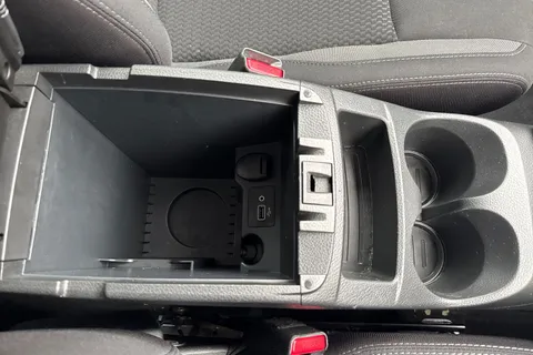 DV70VDL Nissan Qashqai 1.3 DiG-T 160 Acenta Premium 5dr DCT Thumbnail #42