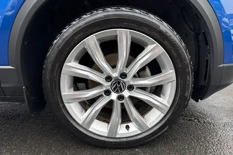 10 of 54 for Volkswagen T-Roc 1.5 TSI EVO SEL DSG Euro 6 (s/s) 5dr