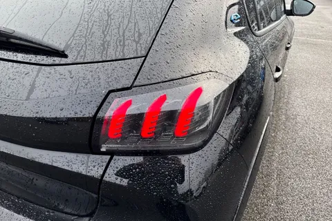 EK22LWH PEUGEOT e-208 50kWh Allure Premium Auto 5dr (7kW Charger) Thumbnail #8