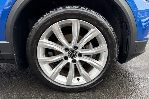 12 of 54 for Volkswagen T-Roc 1.5 TSI EVO SEL DSG Euro 6 (s/s) 5dr