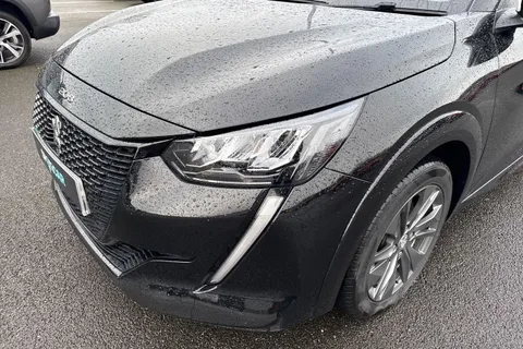 EK22LWH PEUGEOT e-208 50kWh Allure Premium Auto 5dr (7kW Charger) Thumbnail #28