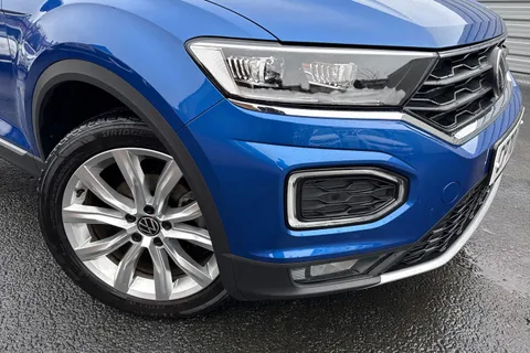 33 of 54 for Volkswagen T-Roc 1.5 TSI EVO SEL DSG Euro 6 (s/s) 5dr