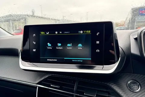 EK22LWH PEUGEOT e-208 50kWh Allure Premium Auto 5dr (7kW Charger) Thumbnail #52