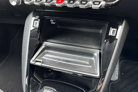 EK22LWH PEUGEOT e-208 50kWh Allure Premium Auto 5dr (7kW Charger) Thumbnail #58