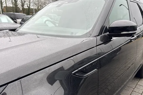 20 of 50 for Land Rover Discovery 3.0 D350 SE Commercial