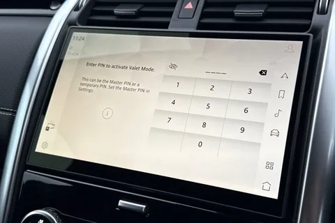 42 of 50 for Land Rover Discovery 3.0 D350 SE Commercial