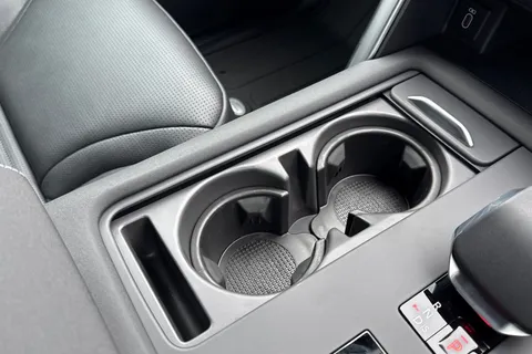 46 of 50 for Land Rover Discovery 3.0 D350 SE Commercial