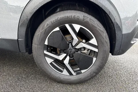 RE24WZG PEUGEOT e-2008 50kWh Allure Auto 5dr (7kW Charger) Thumbnail #12