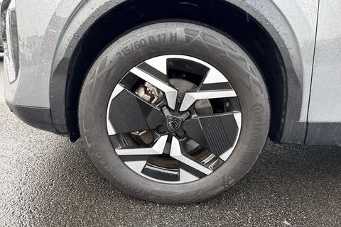 RE24WZG PEUGEOT e-2008 50kWh Allure Auto 5dr (7kW Charger) Thumbnail #13