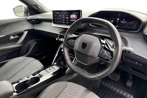 RE24WZG PEUGEOT e-2008 50kWh Allure Auto 5dr (7kW Charger) Thumbnail #14