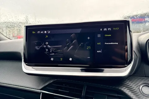 RE24WZG PEUGEOT e-2008 50kWh Allure Auto 5dr (7kW Charger) Thumbnail #22