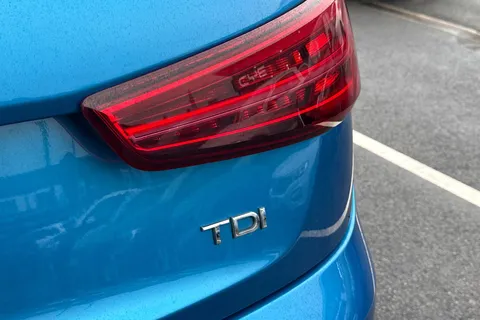 OY17XPN Audi Q3 2.0 TDI SE 5dr Thumbnail #26