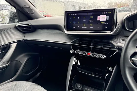 RE24WZG PEUGEOT e-2008 50kWh Allure Auto 5dr (7kW Charger) Thumbnail #32