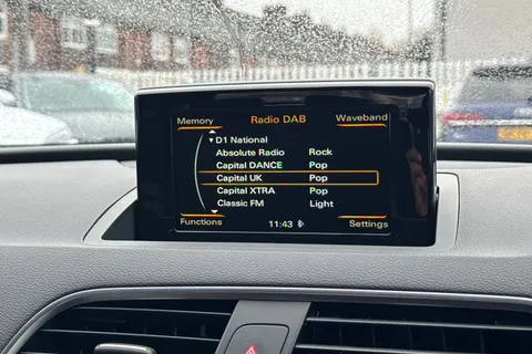 OY17XPN Audi Q3 2.0 TDI SE 5dr Thumbnail #30