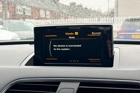 OY17XPN Audi Q3 2.0 TDI SE 5dr Thumbnail #31