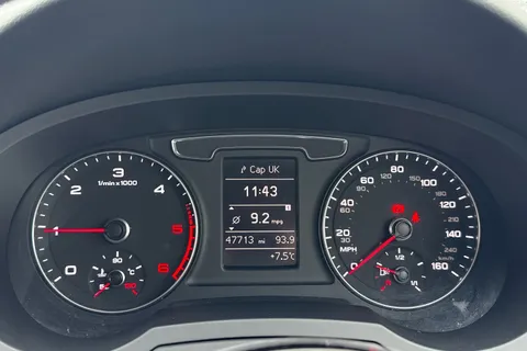 OY17XPN Audi Q3 2.0 TDI SE 5dr Thumbnail #35