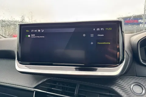 RE24WZG PEUGEOT e-2008 50kWh Allure Auto 5dr (7kW Charger) Thumbnail #41