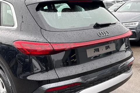  Audi Q5 2.0 TDI Sport S Tronic quattro Euro 6 (s/s) 5dr Thumbnail #8