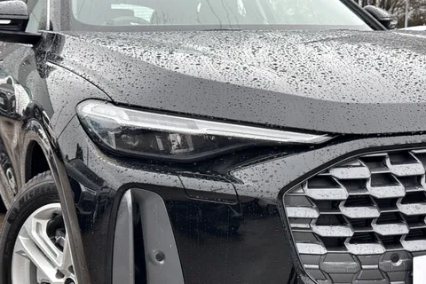  Audi Q5 2.0 TDI Sport S Tronic quattro Euro 6 (s/s) 5dr Thumbnail #9