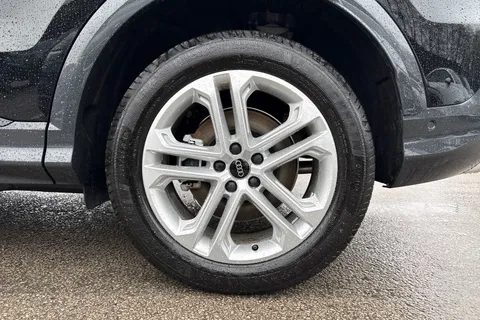  Audi Q5 2.0 TDI Sport S Tronic quattro Euro 6 (s/s) 5dr Thumbnail #12