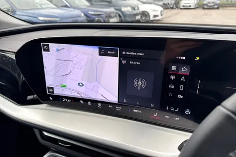  Audi Q5 2.0 TDI Sport S Tronic quattro Euro 6 (s/s) 5dr Thumbnail #42